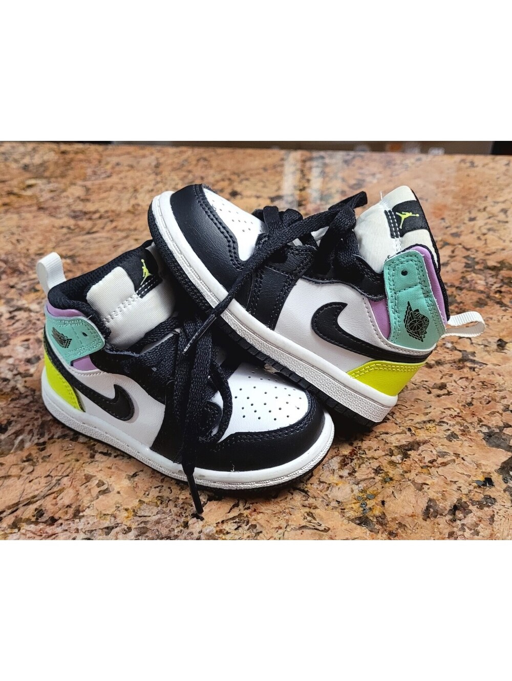 Nike Air Jordan 1 Mid PS Shoe Pastel Black Volt Green Glow Toddler Size 6C